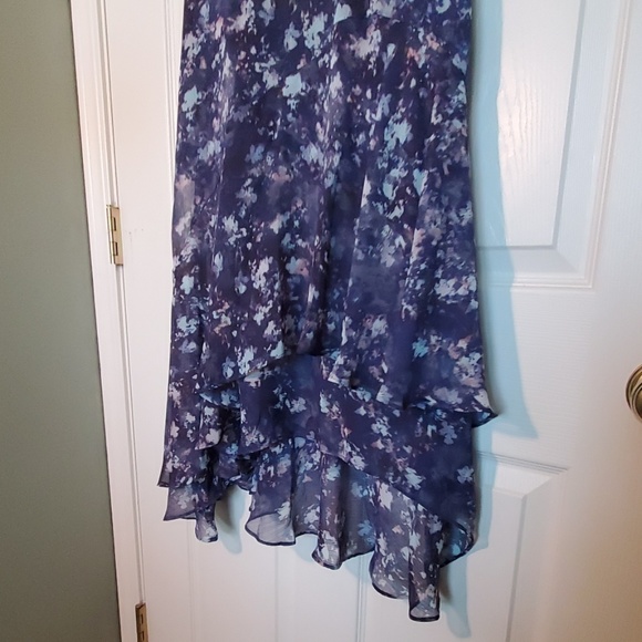 NWT Simply Vera Vera Wang Ruffled Shirt Dress - Picture 5 of 8